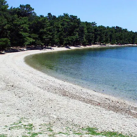 Triple Vrboska 4600b Pensionat 3*