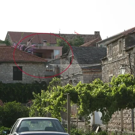 Triple Vrboska 4600b Pensionat